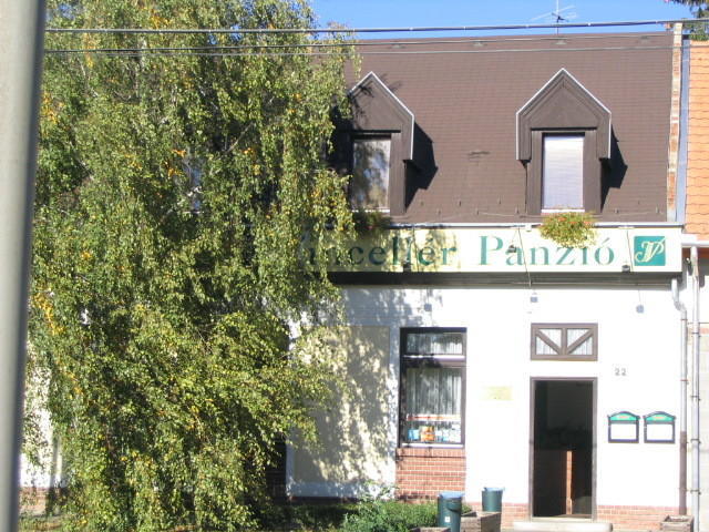 Hotel Vinceller Panzio Es Etterem Gyöngyös Zewnętrze zdjęcie